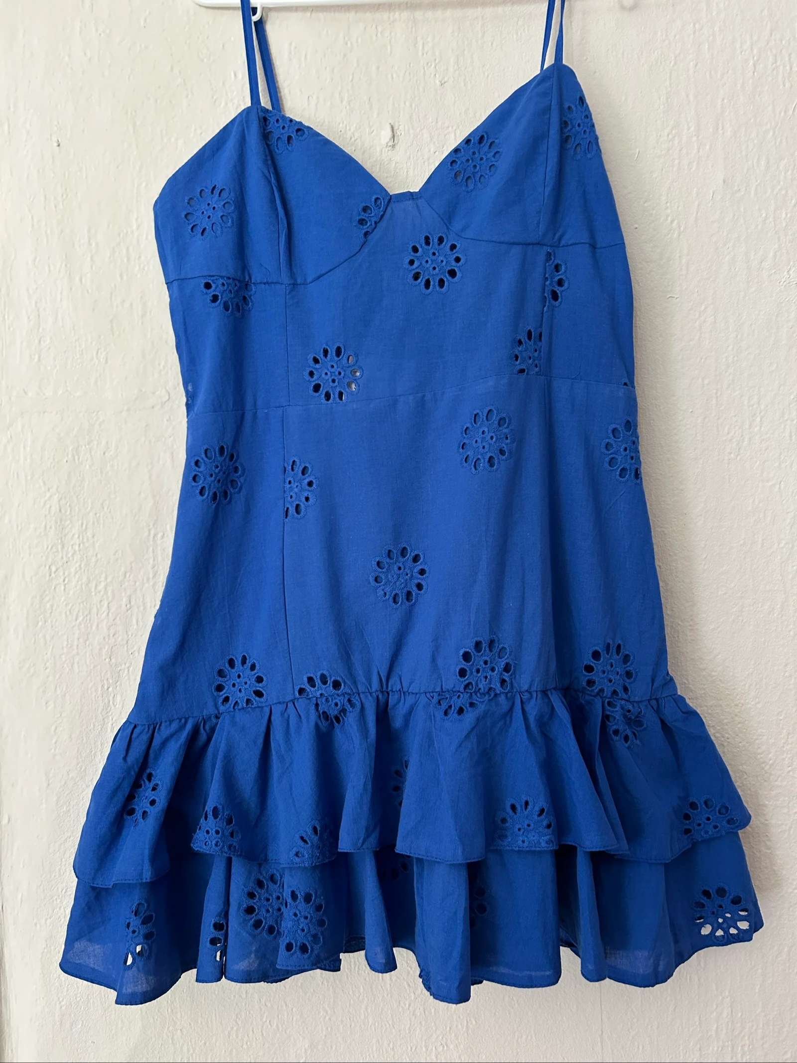 Cobalt blue mini dress with broderie anglaise and ruffle hem – photo 2
